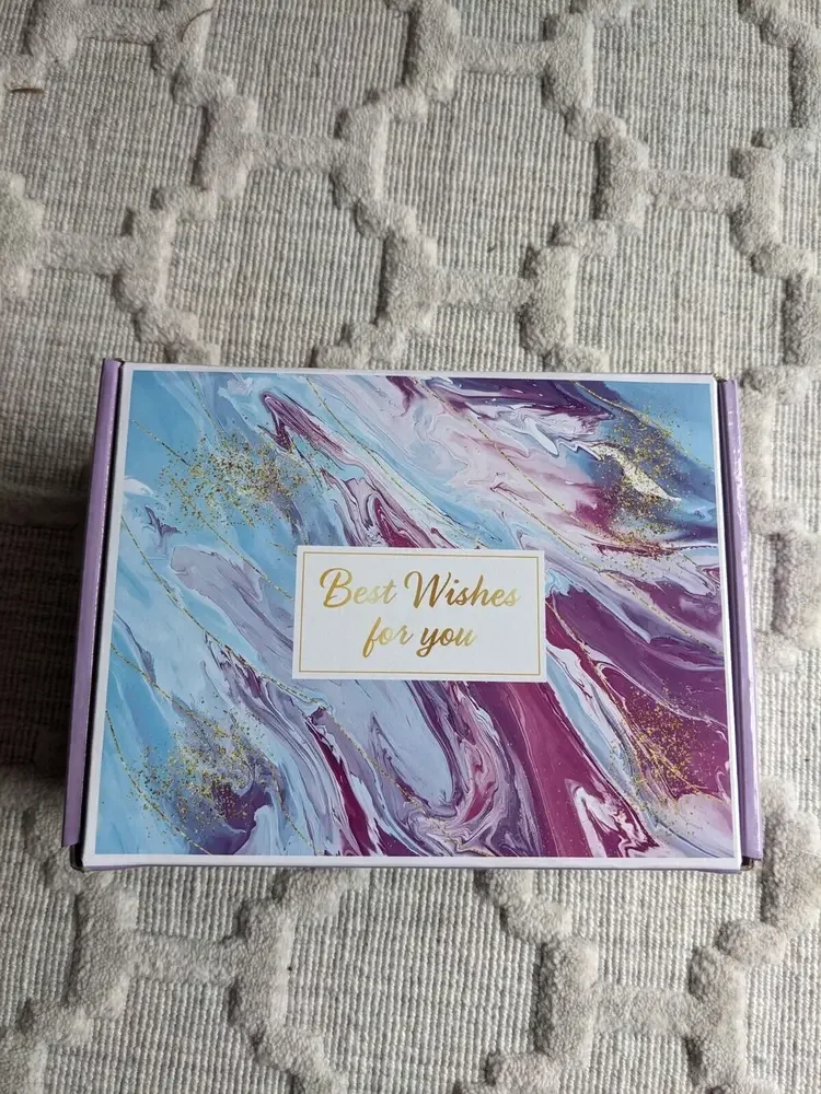 Gift Set - Picture 10 of 10